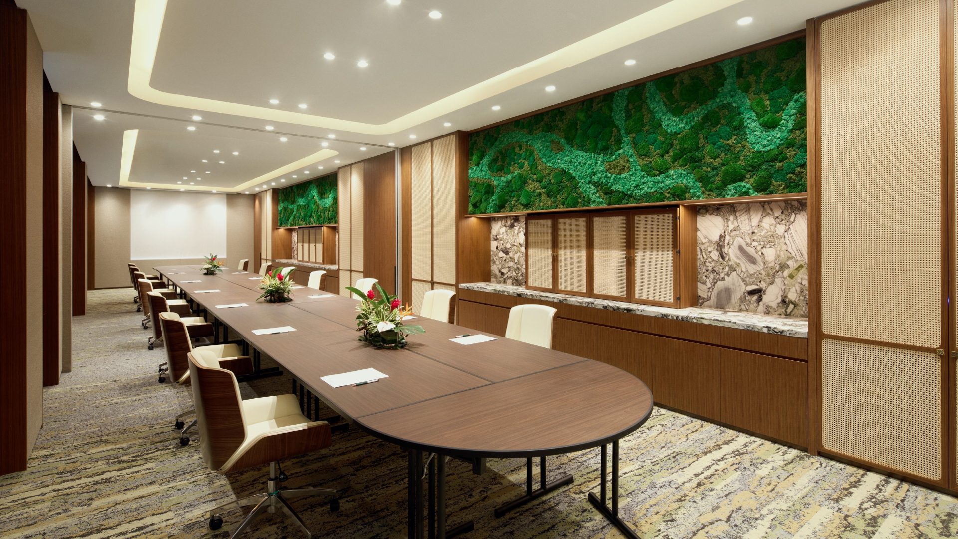 Transform your corporate meetings into unforgettable experiences with our state-of-the-art meeting rooms nestled within the lush greenery of Mandai Rainforest Resort by Banyan Tree.